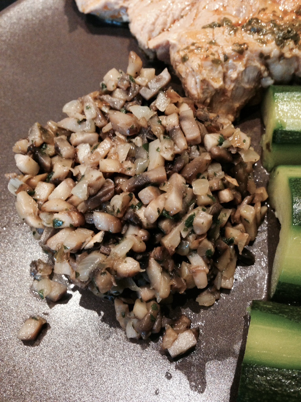 Duxelle de champignons Recettes de Delphine Dans ma cuisine rouge il y a... Duxelle de champignons Recettes de Delphine Dans ma cuisine rouge il y a...