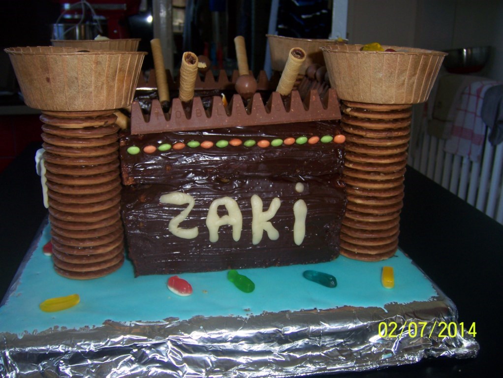 Gateau En Forme De Chateau Fort Recettes De Delphine Dans Ma Cuisine Rouge Il Y A